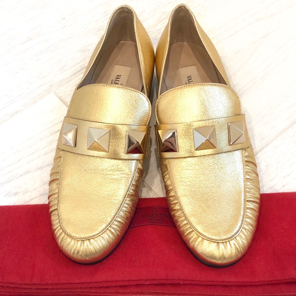 NEW Valentino Rockstud Loafers